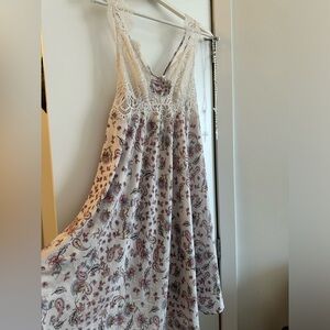 Victoria's Secret Cream Lace Floral Chemise